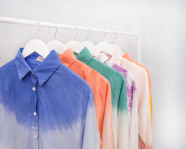 How to Fade a Shirt: Easy Ways to Create a Vintage T-Shirt Look at Home